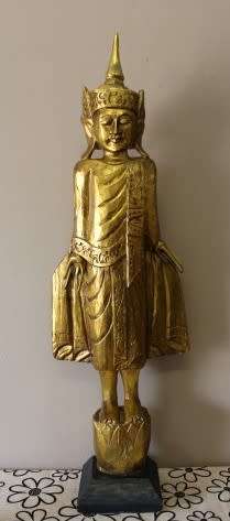 A magnificent pair of gold resin mold Thai temple statues. Amazing display pieces in all rooms! WOW!