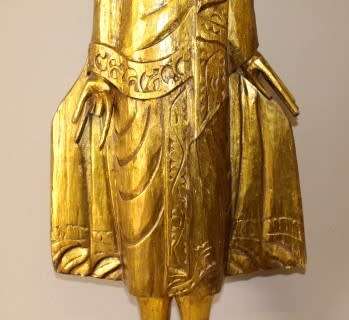 A magnificent pair of gold resin mold Thai temple statues. Amazing display pieces in all rooms! WOW!