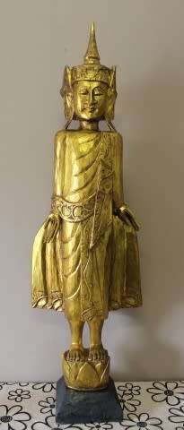A magnificent pair of gold resin mold Thai temple statues. Amazing display pieces in all rooms! WOW!