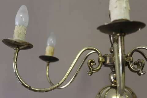 A fabulous, elegant brass six arm ceiling light/ chandelier. Amazing in formal living areas!!!