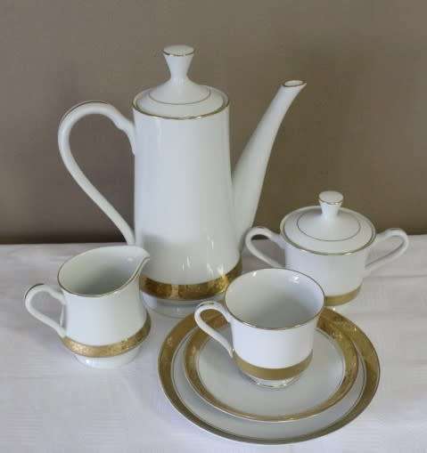 A superb "Presedential" collection fine bone china coffee set including pot and eight trio's.