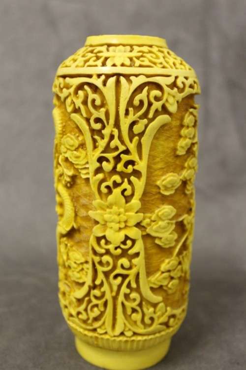 A fabulous vintage carved Cinnabar vase with a dragon theme. Perfect display vase!!