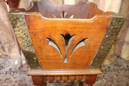 A fantastic vintage planter stand with a brass trim box, lovely in or out doors-Lifespace Sale