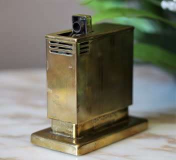A beautiful, vintage (1950) gold plated, West German, Augusta Patent 'light-o-matic' table lighter.