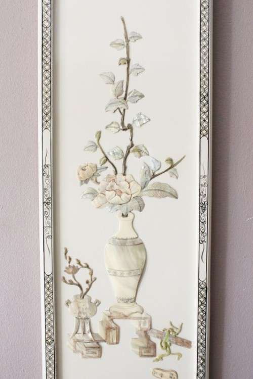 A beautiful vintage Japanese themed picture of a vase with flowers. Stunning in all rooms!