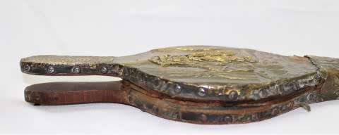 A lovely vintage fire bellow, made of brass. Perfect for display. Lifespace Sale