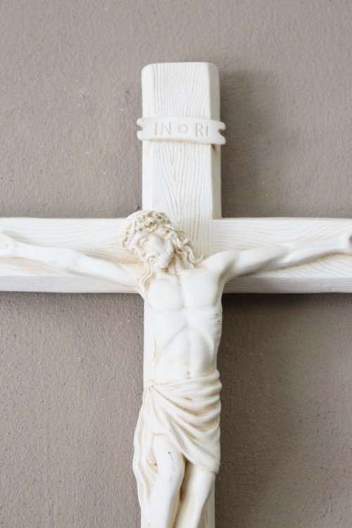 A beautiful large (50cm) white Ivorene wall hanging Crucifix. Lovely in all living areas.