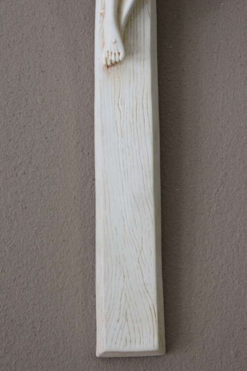 A beautiful large (50cm) white Ivorene wall hanging Crucifix. Lovely in all living areas.