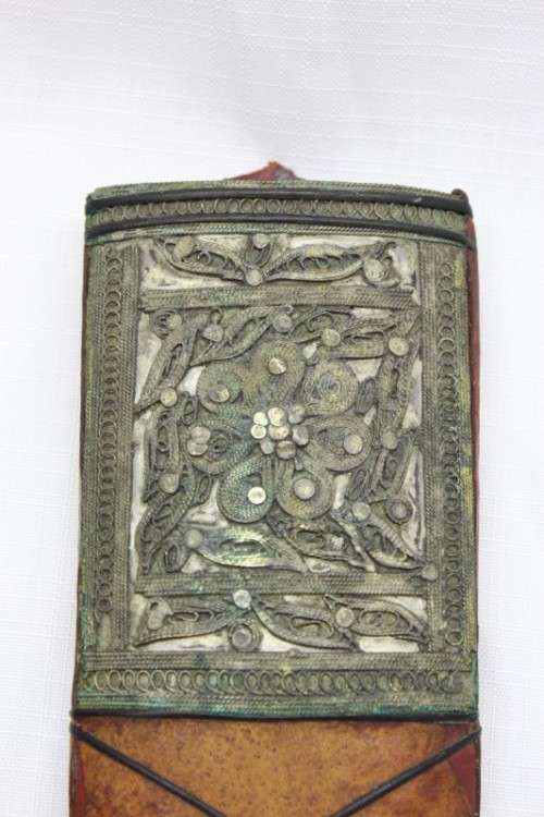 An amazing (34cm) antique authentic Middle Eastern Yemeni Jimbaya dagger with a sheath. Awesome!!!