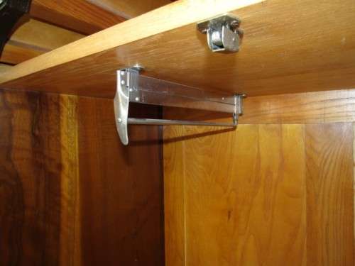 A beautiful, stylish vintage Imbuia 2 door ball & claw wardrobe w/ hanging space and 3 drawers