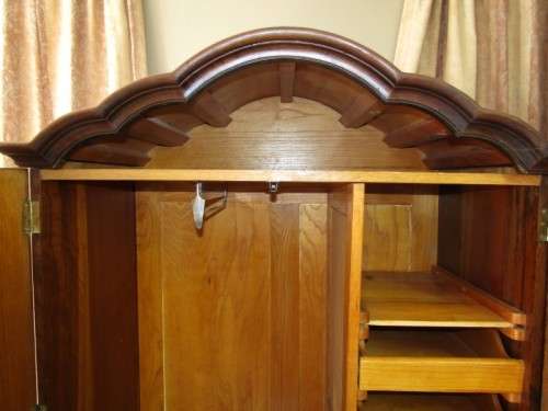 A beautiful, stylish vintage Imbuia 2 door ball & claw wardrobe w/ hanging space and 3 drawers