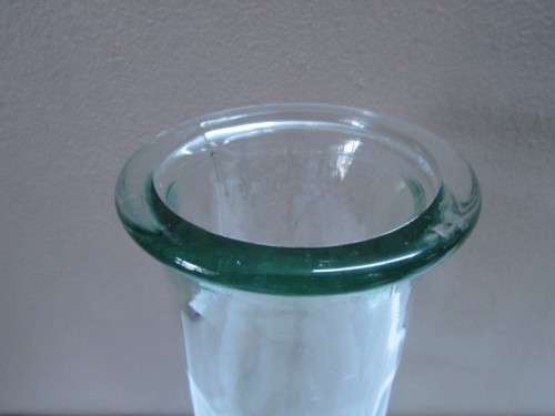A fantastic, eye catching hand made in Spain from recycled glass "La Mediterranea" vase! Stunning!!