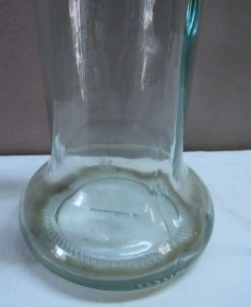 A fantastic, eye catching hand made in Spain from recycled glass "La Mediterranea" vase! Stunning!!