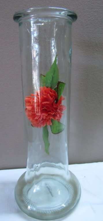 A fantastic, eye catching hand made in Spain from recycled glass "La Mediterranea" vase! Stunning!!