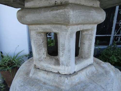 A amazing, large concrete Japanese Toro lantern. Stunning in a garden!!!