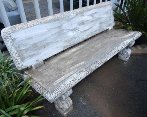 A fabulous large concrete 3 seater "Victorian" bench. Stunning as a feature piece in a garden!!!