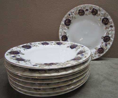 A beautiful Chelsea Royal fine china 24pc dinner set in the Odyssey pattern w/ blue & gold! Stunning