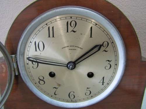 A gorgeous British made "American Swiss" Cape Town wind up chiming mantle clock in working condition