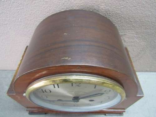 A gorgeous British made "American Swiss" Cape Town wind up chiming mantle clock in working condition