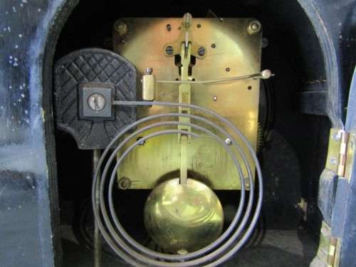 A gorgeous British made "American Swiss" Cape Town wind up chiming mantle clock in working condition