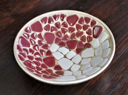 A stunning rose-gold coloured metal & mosaic decorated trinket bowl. Lifespace Sale