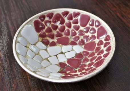 A stunning rose-gold coloured metal & mosaic decorated trinket bowl. Lifespace Sale