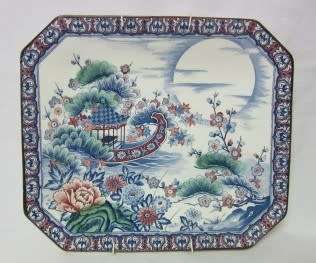 A gorgeous, large hand painted Japanese "Imari" decorative porcelain wall plate. Stunning!!