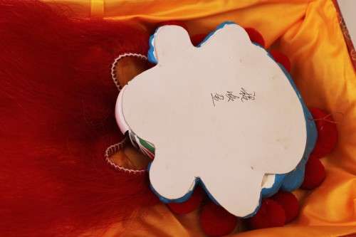 A colourful Beijing made wall hanging mini opera mask in a presentation box! Lifespace Sale