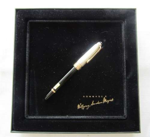 An exquisite German made Montblanc "Wolfgang Amadeus Mozart" fountain pen in its presentation box!