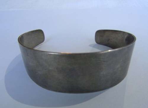 A broadband sterling silver (925) ladies bangle - the perfect gift for someone special