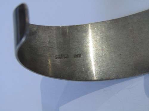 A broadband sterling silver (925) ladies bangle - the perfect gift for someone special