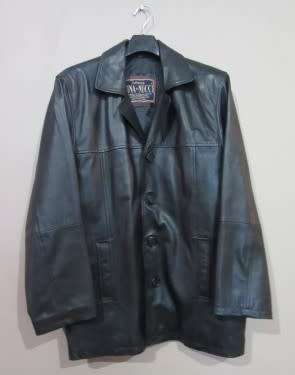 A good quality gent's XL sized "Ninna & Nucci  jacket in great condition. Lifespace Sale