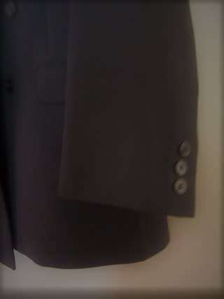 A good quality gent' s black Enzo Munari suit XL suit in good condition