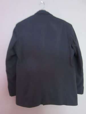 A good quality gent' s black Enzo Munari suit XL suit in good condition
