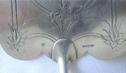 An amazing vintage French made Christofle silver pastry lifter in good condition.