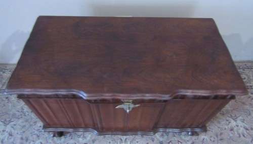 A stunning large solidly built "Kenbow" Imbuia trousseau kist with brass embellishments. Gorgeous!!!
