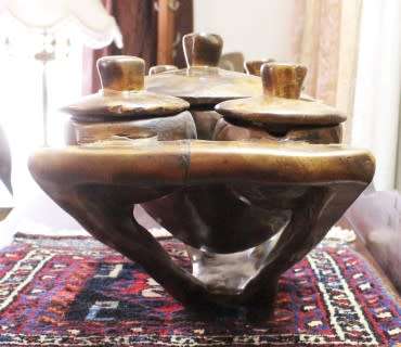 A  large hand carved teak serving bowl, with 4 bowls & 1 larger bowl in the center! Lifespace Sale