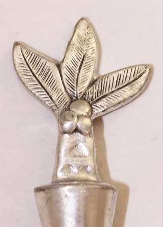 A beautiful stainless steel, Carrol Boyes bottle stopper, gorgeous and functional!