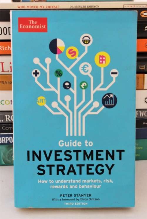 Bargain! A fantastic collection of 13 business, economy, investment & finances books & textbooks.