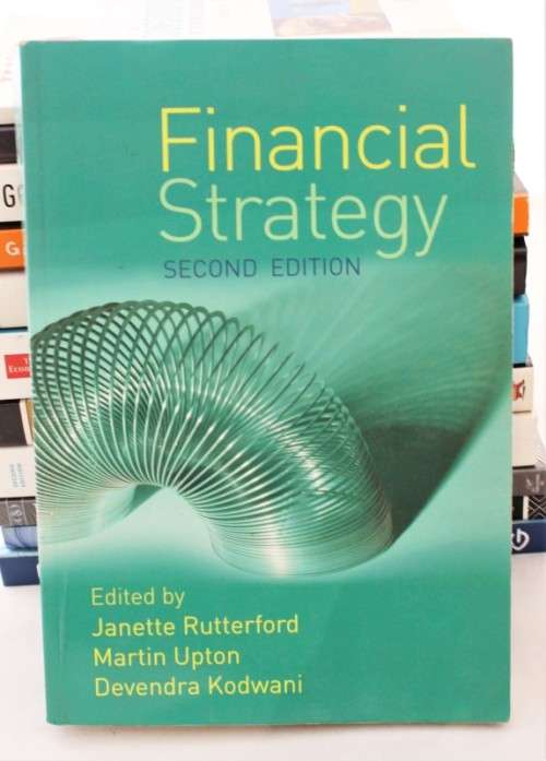 Bargain! A fantastic collection of 13 business, economy, investment & finances books & textbooks.