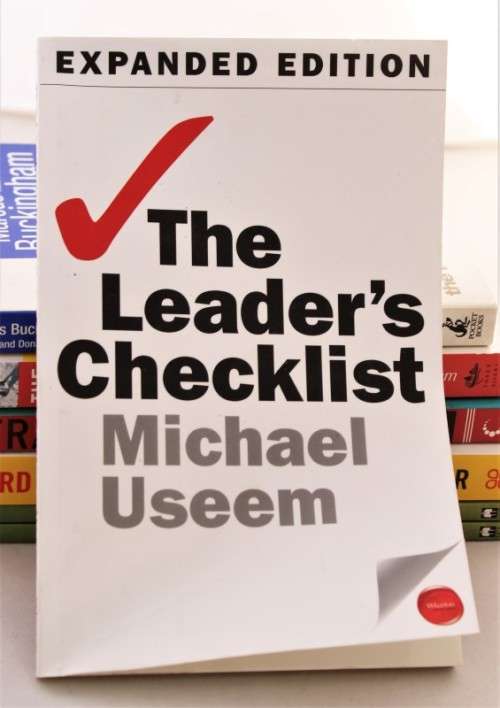 Bargain! A fantastic collection of 7 books & textbooks based on leadership