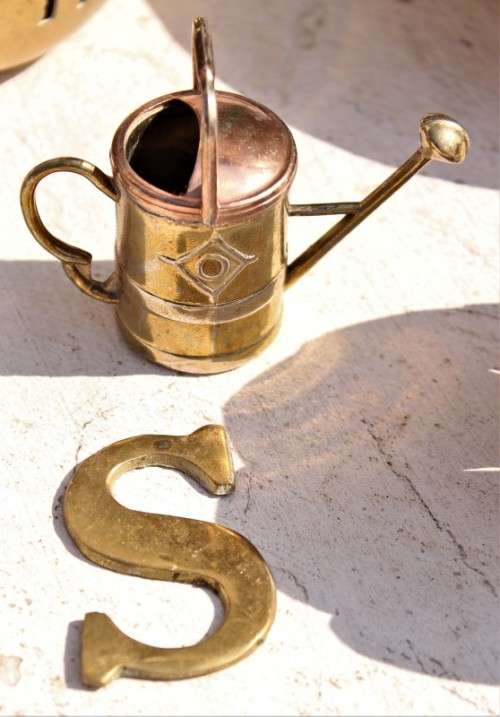 STUNNING collection of eight various brass items-Lifespace Sale