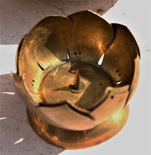 STUNNING collection of eight various brass items-Lifespace Sale