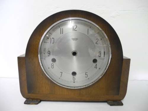 BARGAIN CLOCKS!!A vintage Smiths Enfield mantle clock casing. Lifespace Sale