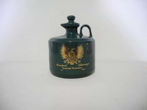 A vintage Ballantines Whisky decanter and a Durbanville golf club decanter-Lifespace Sale