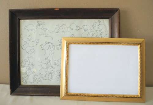 Two pretty frames for photos or certificates. Lovely in all rooms!Lifespace Sale