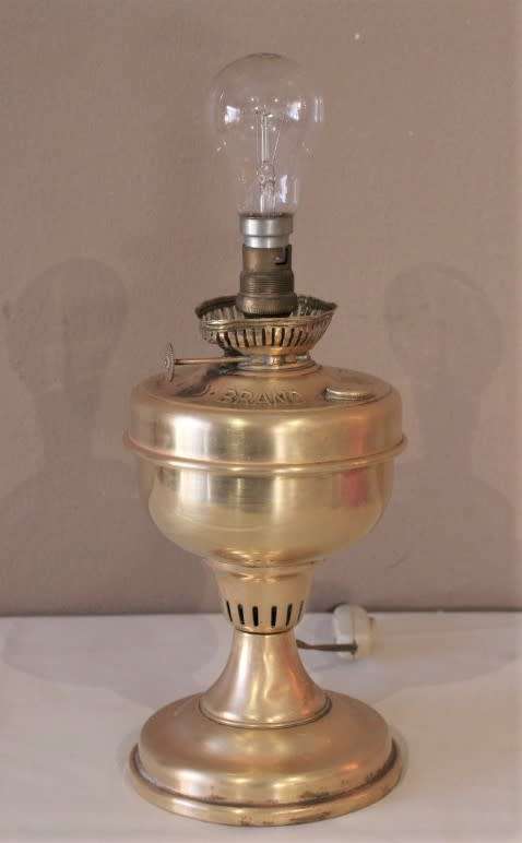 A stunning Camerco (Germany) brass table lamp - very stylish-Lifespace Sale