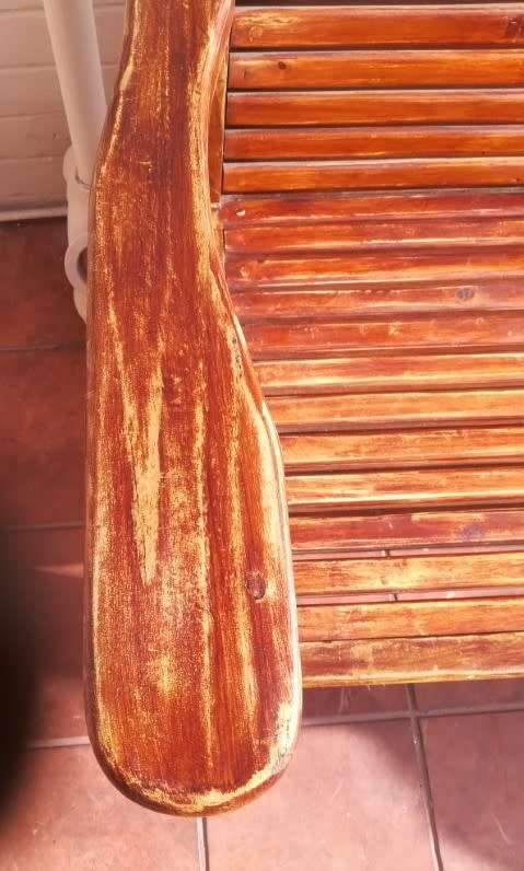 A fantastic well-made, sturdy vintage wood bench - perfect  in a lapa/ patio!Xmas sale