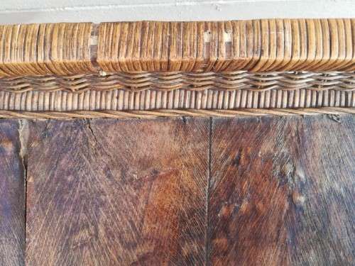 A striking vintage wicker butlers tray/ drinks table w/ removable tray. Xmas sale!