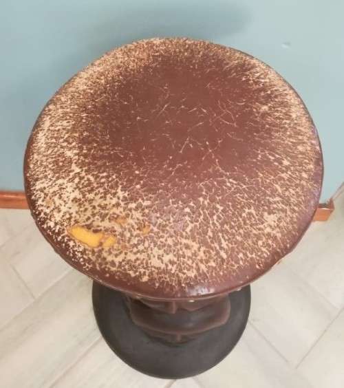 A fantastic hand carved bar stool, stunning feature stool! Xmas sale!